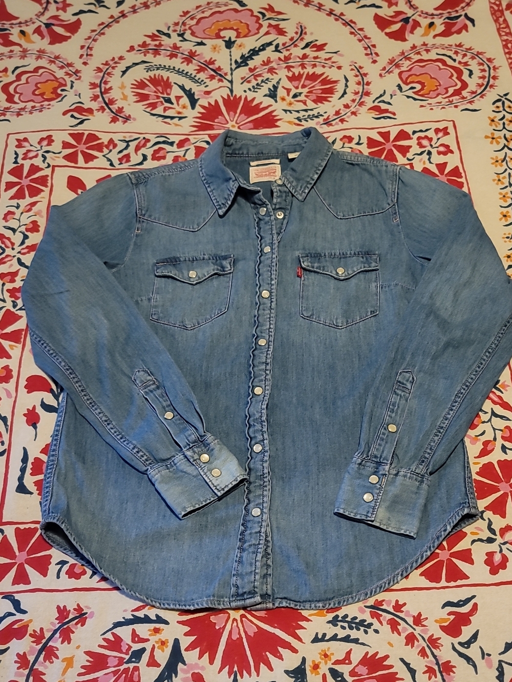 Levi's Womens Classic Fit Core Staple Casual Blue Denim Western Snap-Front Shirt